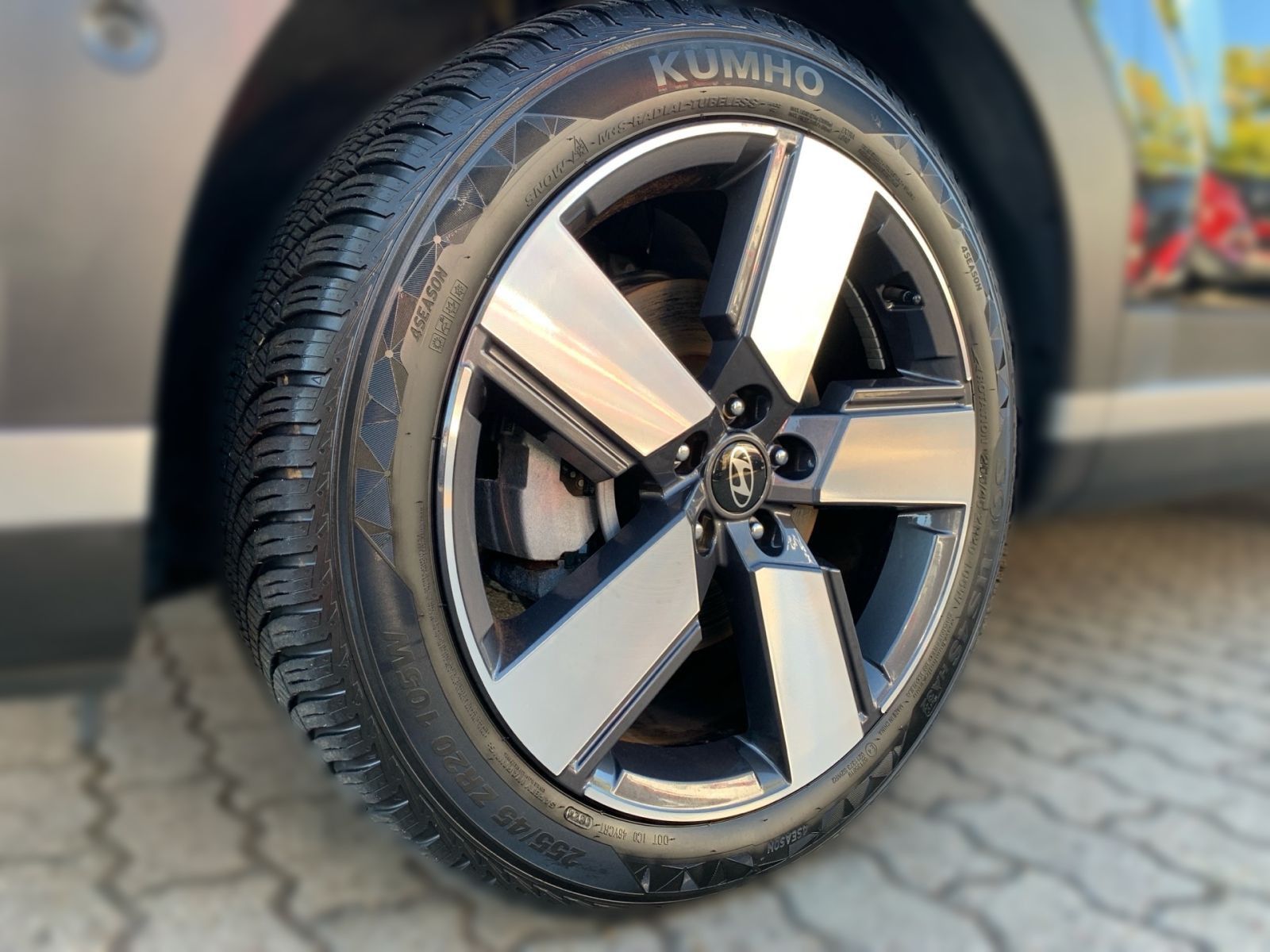 Fahrzeugabbildung Hyundai SANTA FE 1.6T-GDI Signature Hybrid 4WD Schiebeda