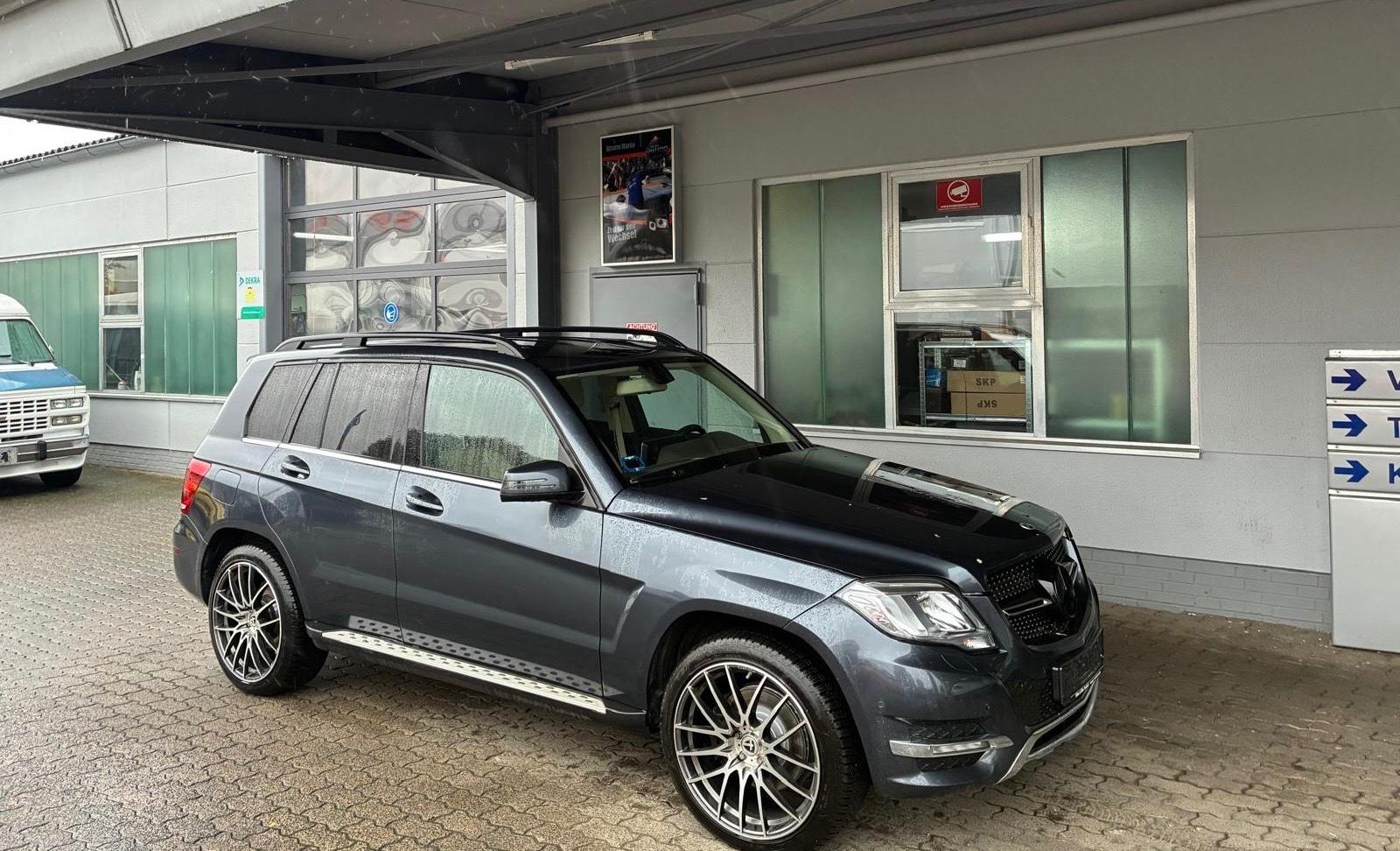Mercedes-Benz GLK 350  4Matic