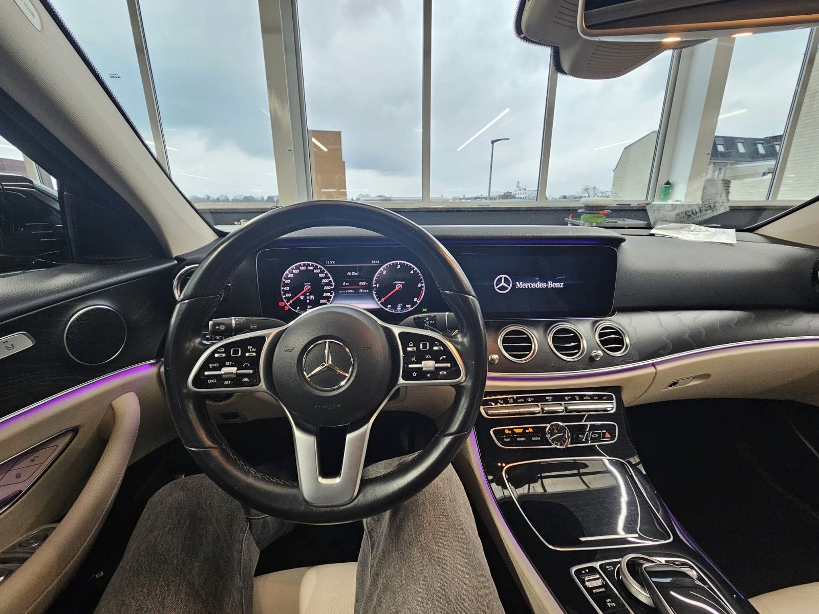 MERCEDES-BENZ E 400 d 4MATIC Scheckheft,Garantie,HUD,STNDHZ