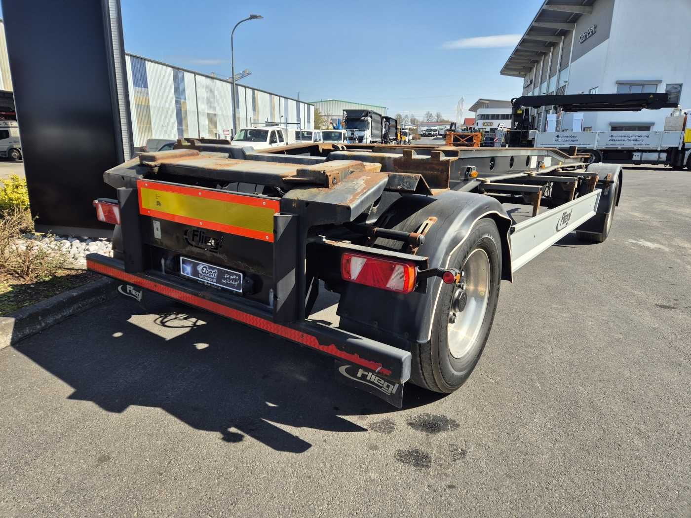 Fahrzeugabbildung Fliegl ZPS180 Abroll-Container-Anhänger