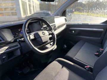 Fotografie des Opel Zafira 2.0 D XL AT Edition