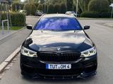 BMW 525d M Paket Pano  20 Zoll Top Ausstattung  - BMW 525 mit Diesel-Antrieb: Kombi, 2.5