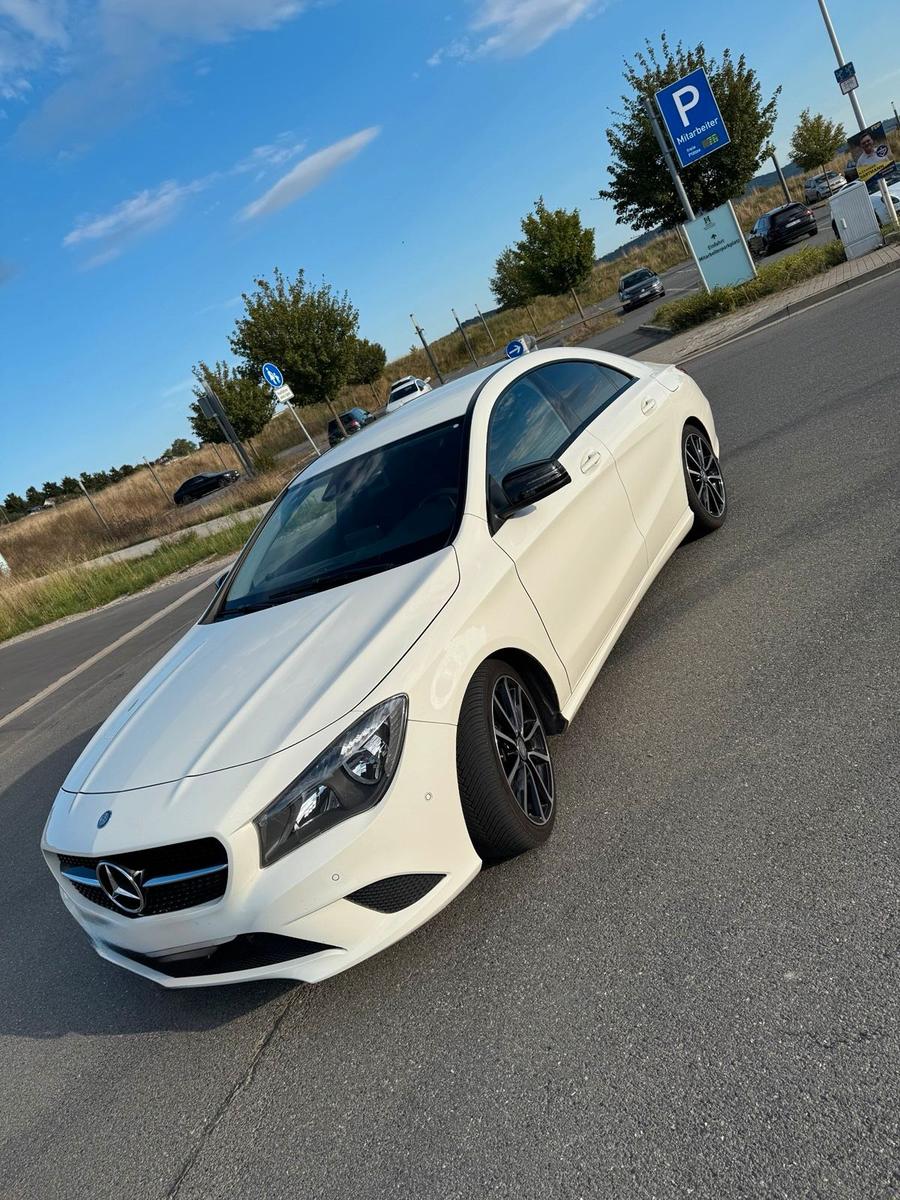 Mercedes-Benz CLA 200