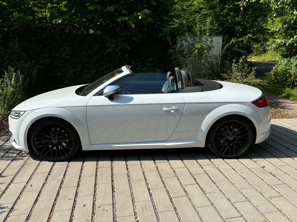 Audi TTS