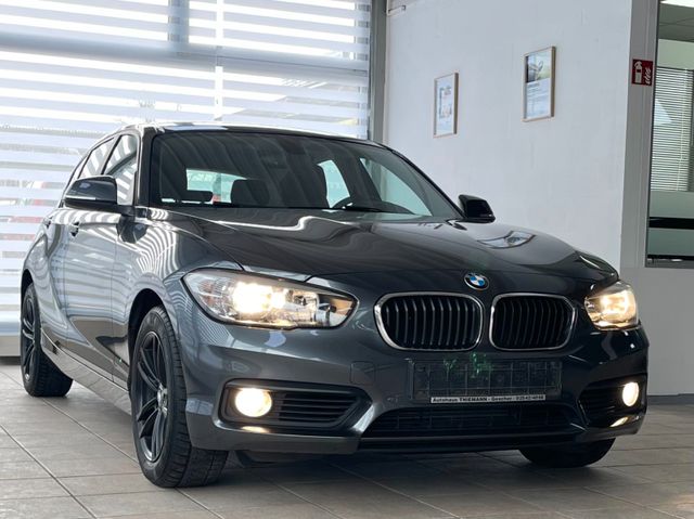 BMW 118d Komfortzug. Parkassist. Navi Lordosen.