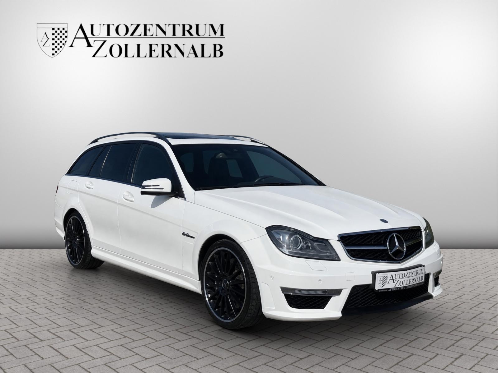 Mercedes C63 AMG Break 6.2 V8 457 ch • Speedshift MCT • Toit ouvrant • GPS • Bi-Xénon • 19"