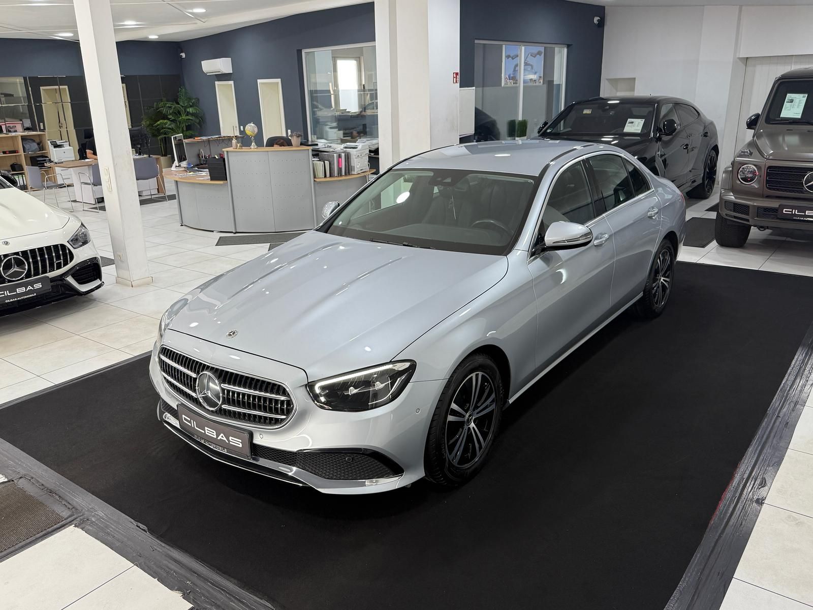 Mercedes E 200 - 1