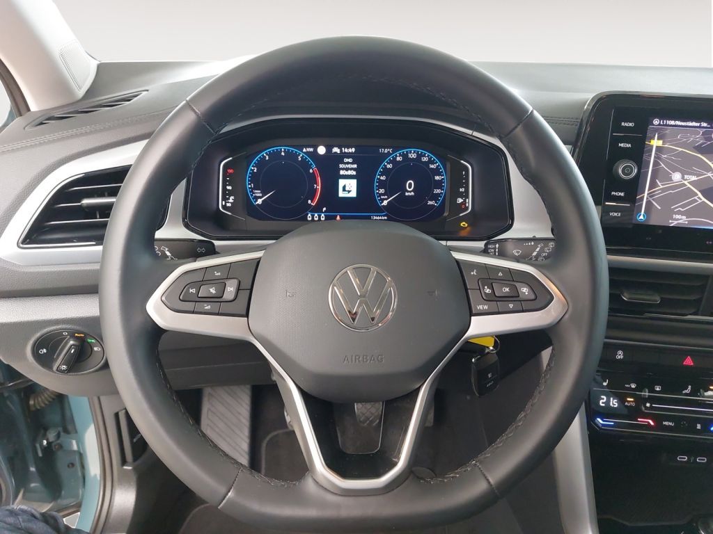 Fahrzeugabbildung Volkswagen T-Roc 1.5 TSI Life Navi AHZV