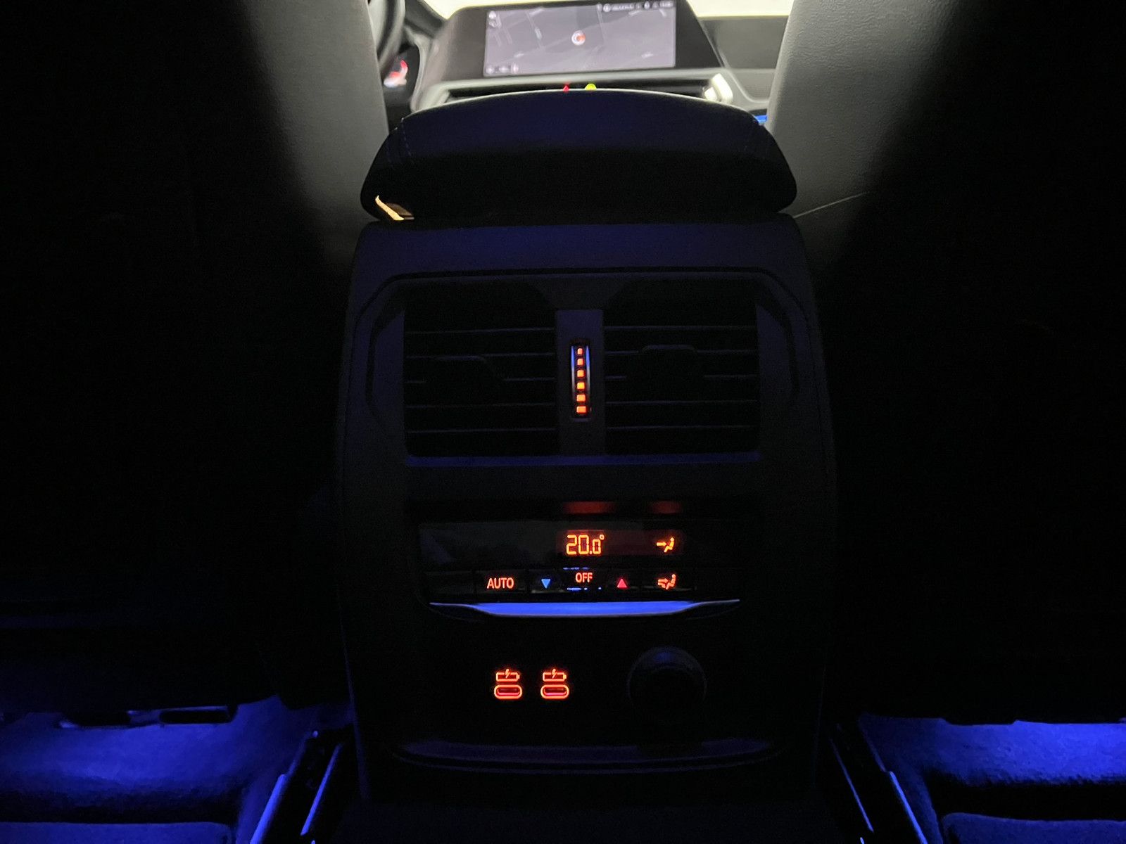 Fahrzeugabbildung BMW 330 i Lim. M SPORT/LASER/360*/H&K/HuD/ACC/DE FZG