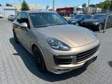 Porsche GTS Sonderlack PTS+Interior PEM  TOP PREIS 1Hand - Porsche Cayenne mit Benzin-Antrieb