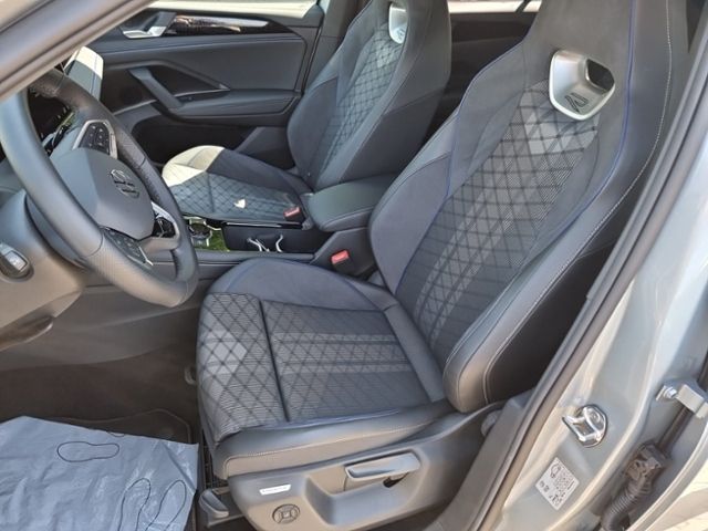 Fahrzeugabbildung Volkswagen Tiguan 1,5 eTSI DSG R-LINE BLACK STYLE NAVI MATR