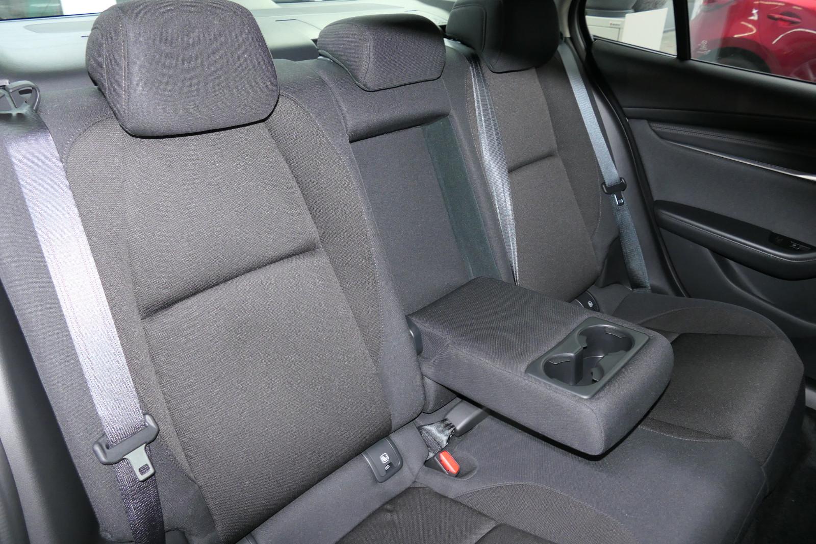 Mazda 3 e-SKYACTIV Exclusive Fastback >>2027<<