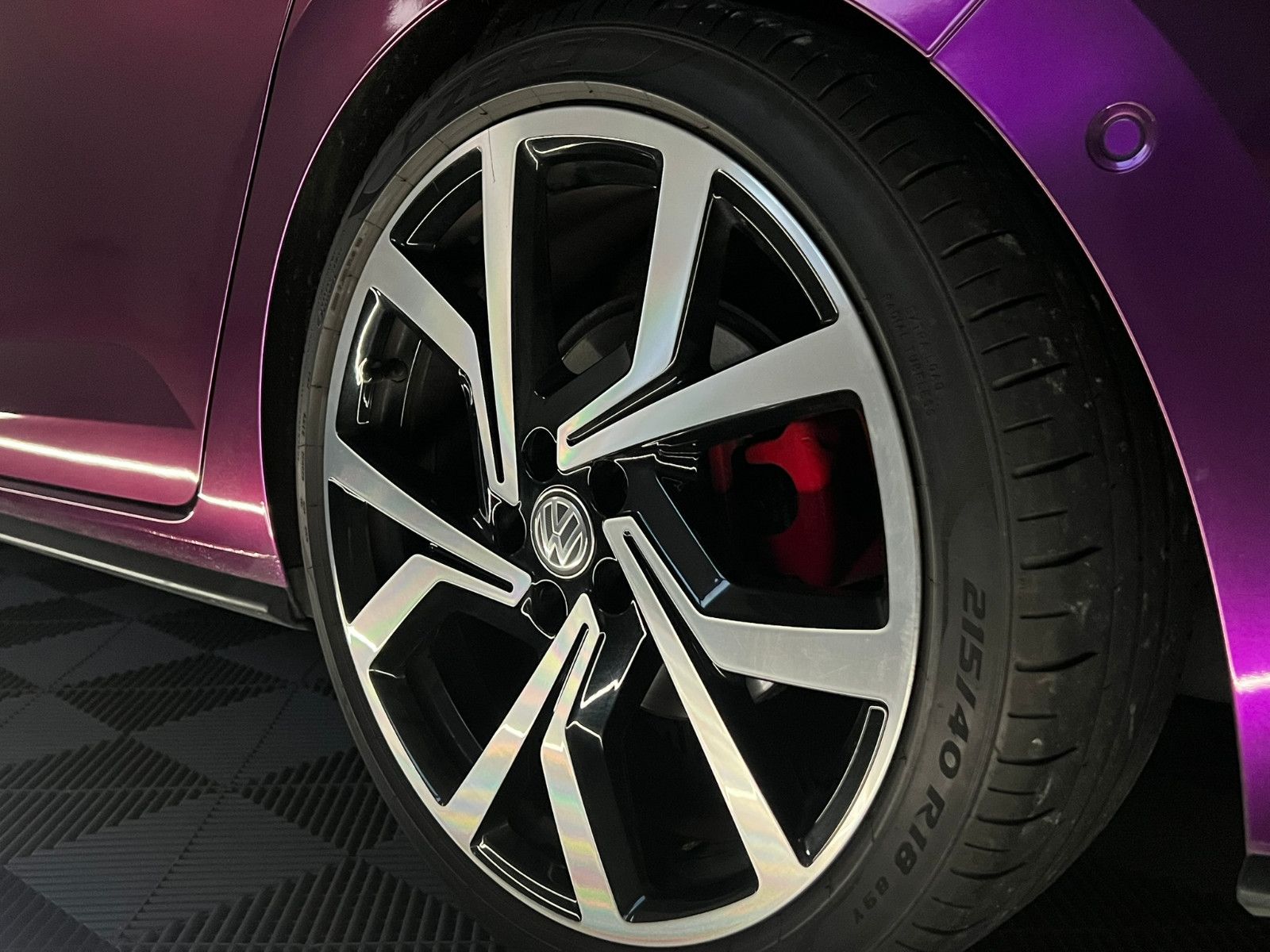 Fahrzeugabbildung Volkswagen Polo VI GTI/SPORTAUSPUFF/ACC/AMBIENTE/PANO