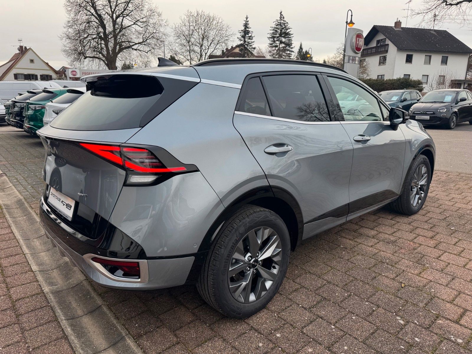 Fahrzeugabbildung Kia SPORTAGE 1.6T HEV AWD GTL GD DRIVE SOUND