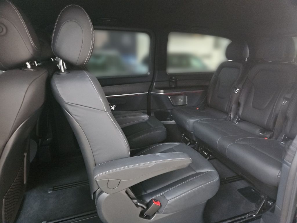 Fahrzeugabbildung Mercedes-Benz V 300 AVG lang 7 Sitze STHZ DISTRONIC AHK SOUND