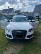 Audi Q5 2.0 TDI QUATRO scheckheft gepflegt - Audi A4 mit Diesel-Antrieb: Geländewagen