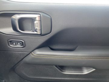 Jeep Wrangler 2.0 T-GDI Unlimited Sahara *Kamera*LED*