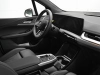 BMW 220 Active Tourer - Vorschau Bild 5
