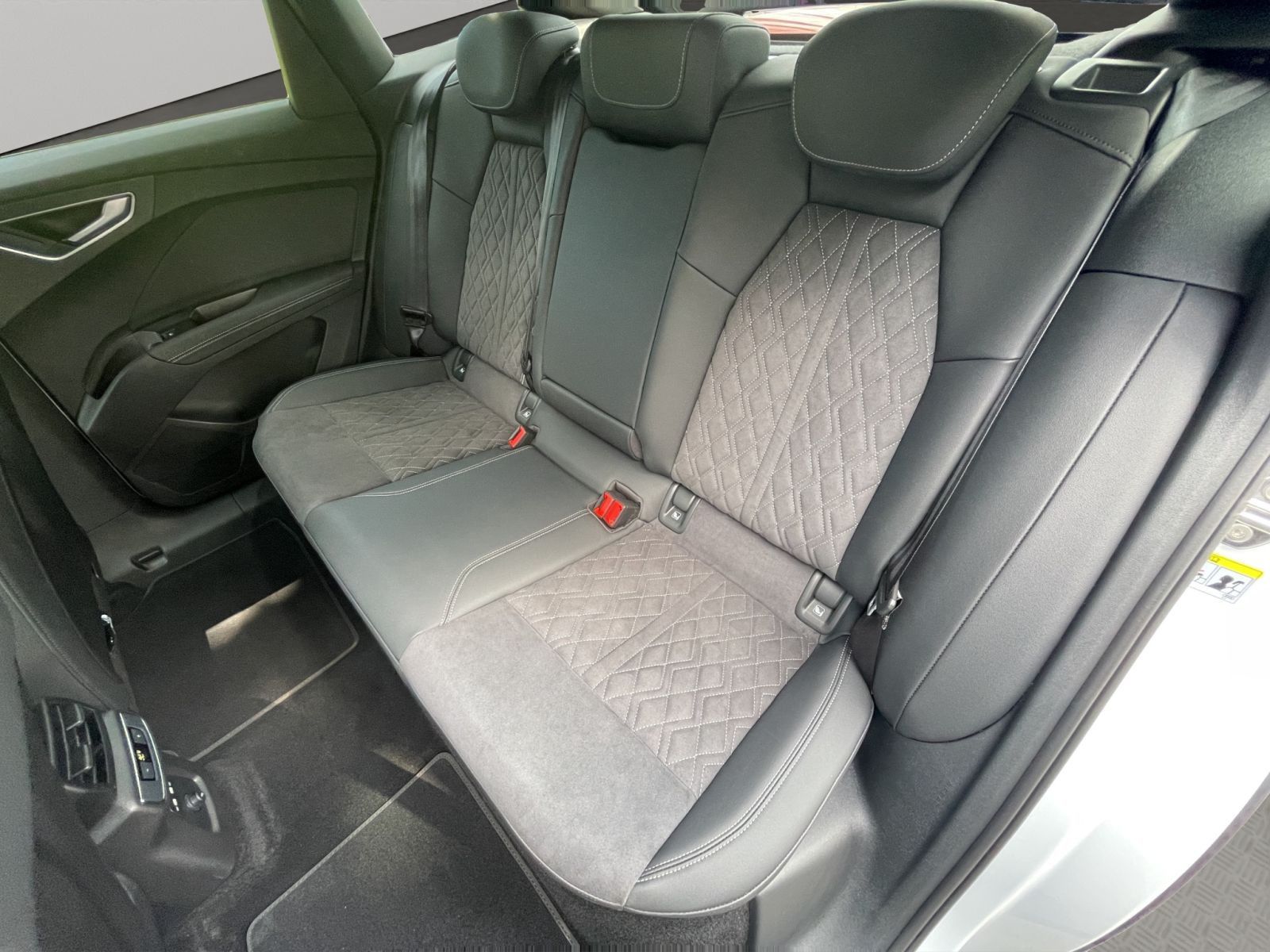 Audi Q4 e-tron - Bild 17