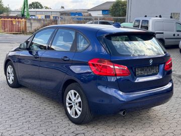 BMW 216 - 6