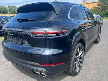 Porsche Cayenne - 5