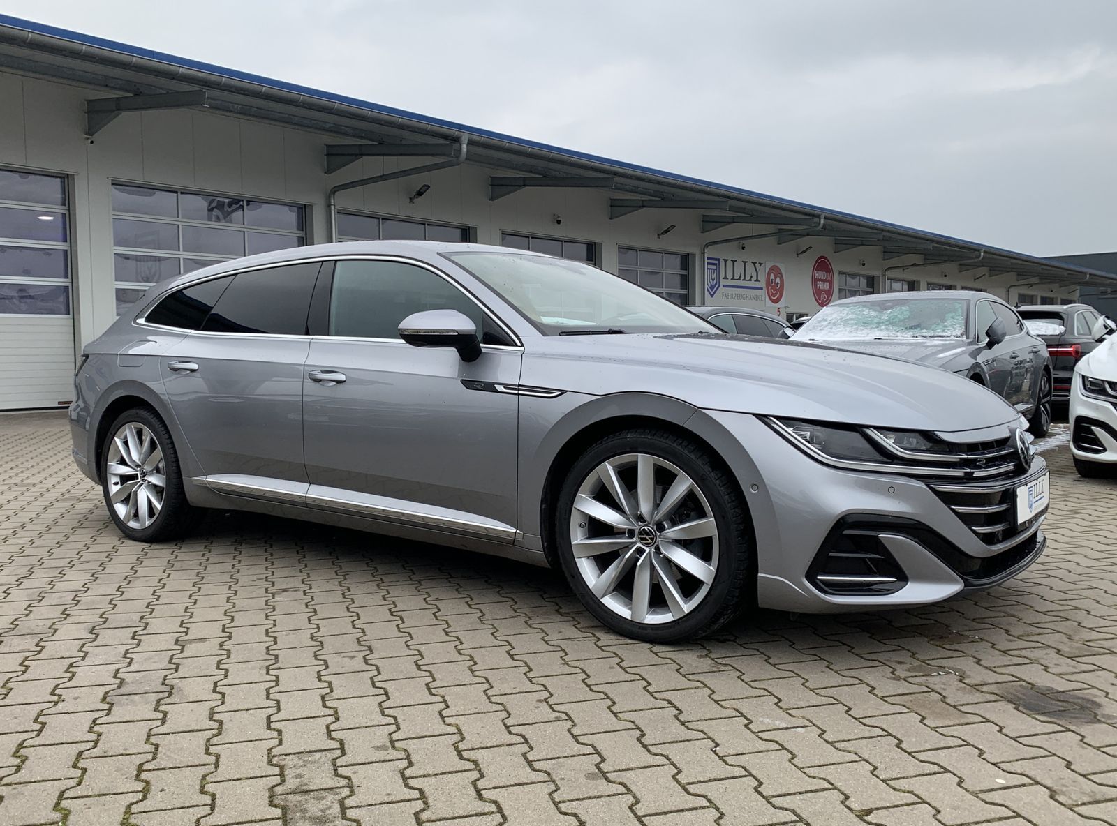 Fahrzeugabbildung Volkswagen Arteon Shooting Brake 2.0 TDI*R-Line*4Motion*AHK