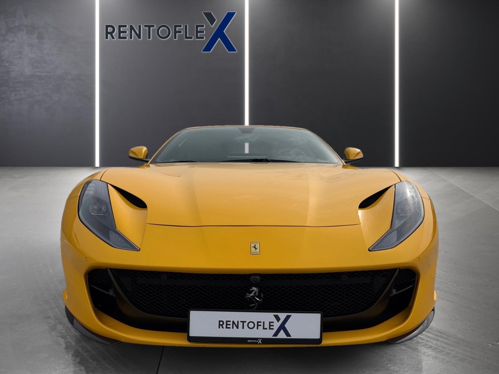 Ferrari 812 Superfast Carbon/Lift/Beifahrerdisplay