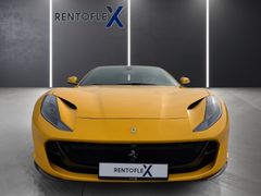 FERRARI 812 Superfast Carbon/Lift/Beifahrerdisplay