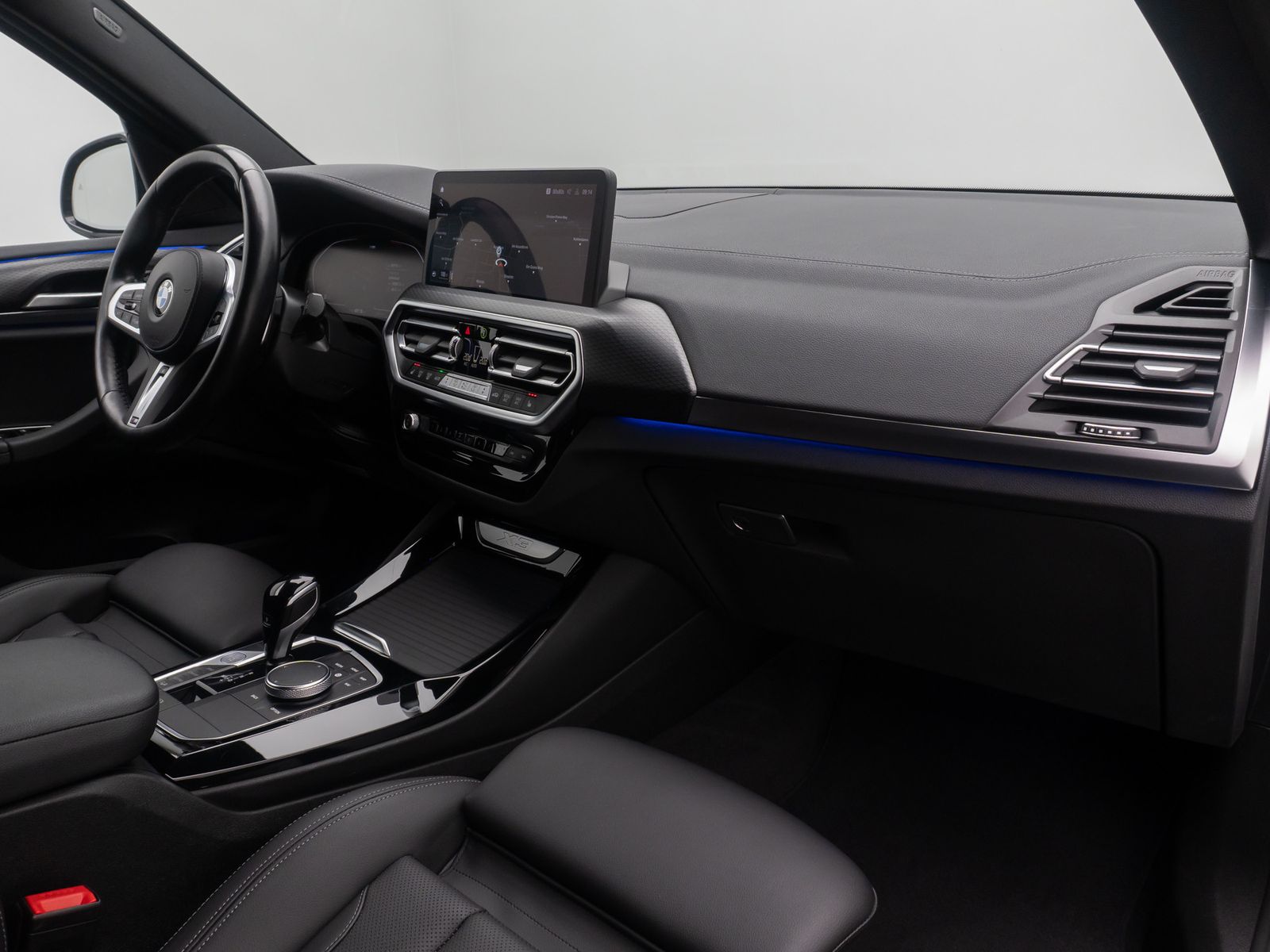 Fahrzeugabbildung BMW X3 xD30d M Sport 360°Laser Standheizung HiFi DAB