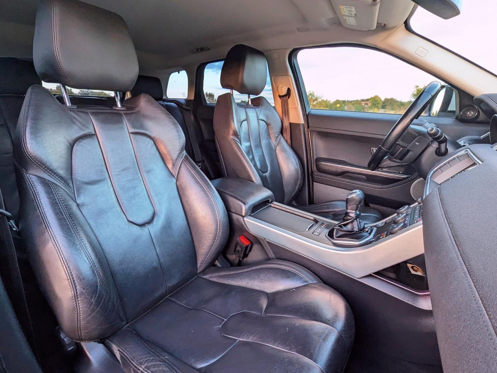 Land Rover  Evoque Evoque*LEDER*NAVI*XENON*AKH*SHZ*TOP