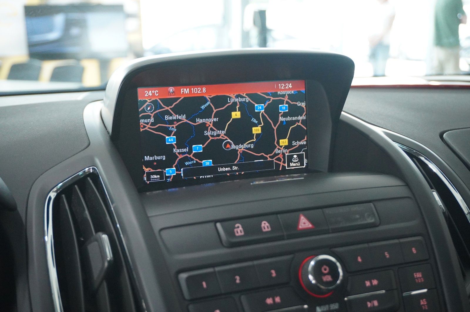 Fahrzeugabbildung Opel Zafira Tourer 1.4T INNOV. 7-SITZER NAVI/KAMERA