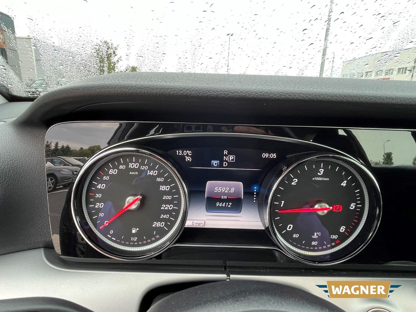 Fahrzeugabbildung Mercedes-Benz E 220 T LED-Scheinwerfer Elektr. Sitze Sitzheizu