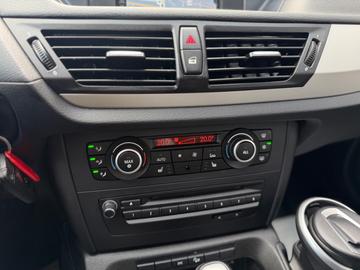 2010 BMW X1 缩略图 18