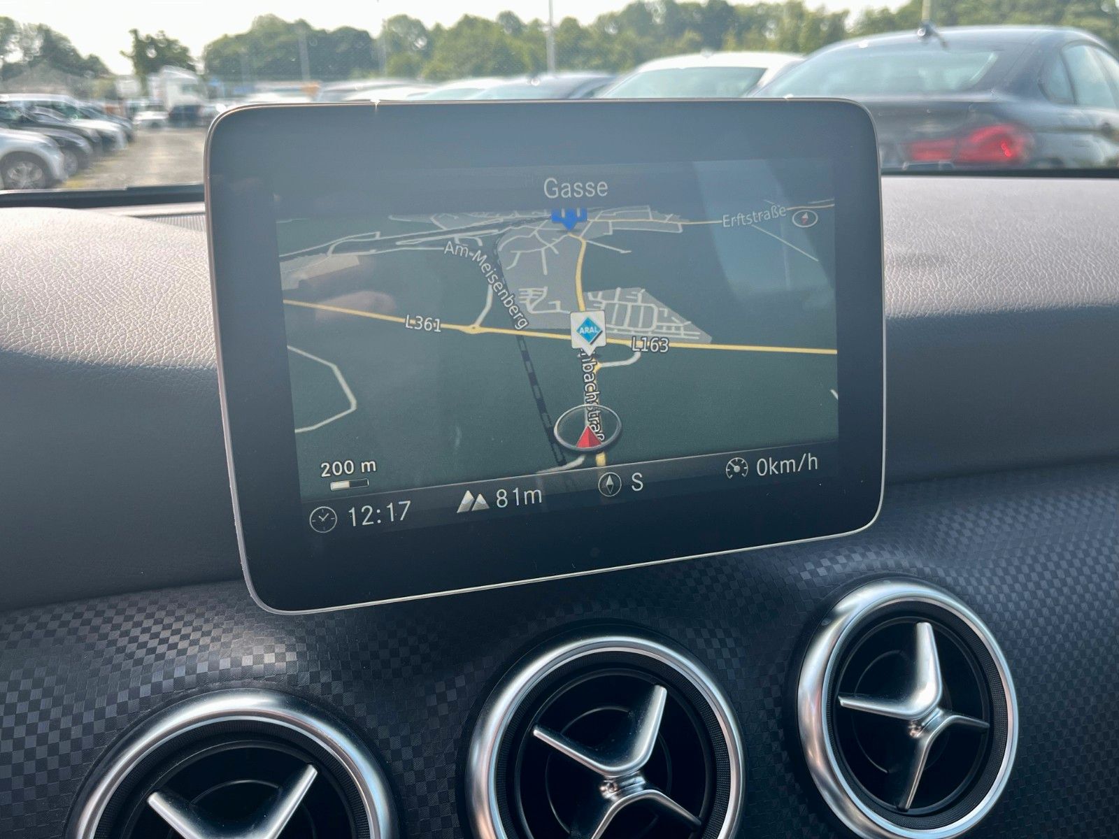 Fahrzeugabbildung Mercedes-Benz A 180 BE URBAN Navi LED SPORTSITZE Leder 2.HAND