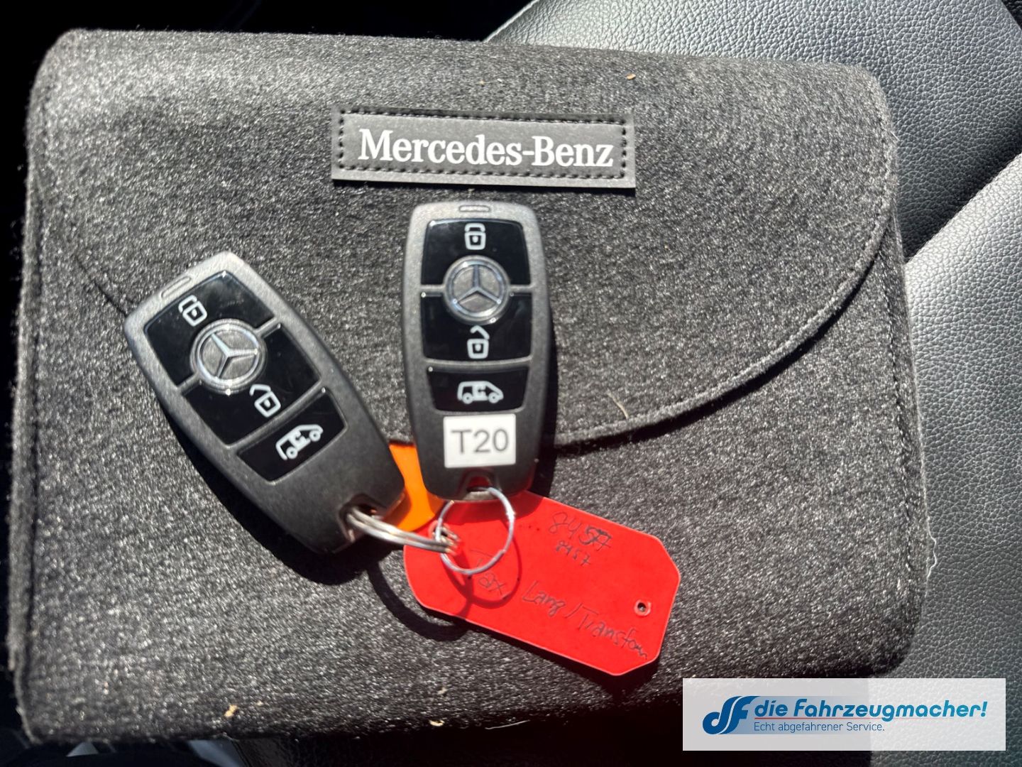 Fahrzeugabbildung Mercedes-Benz Sprinter III Tourer RWD AWD 315 CDI L2 DAB SHZ