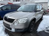 Skoda Yeti Active PlusEdition|Klima|SHZ|AHK|1.Hand|PDC - Skoda Yeti: Pickup