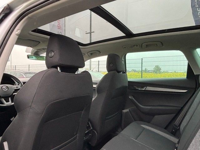 Karoq 2.0 TDI DSG Drive 4x4 PANO AHK RFK ACC