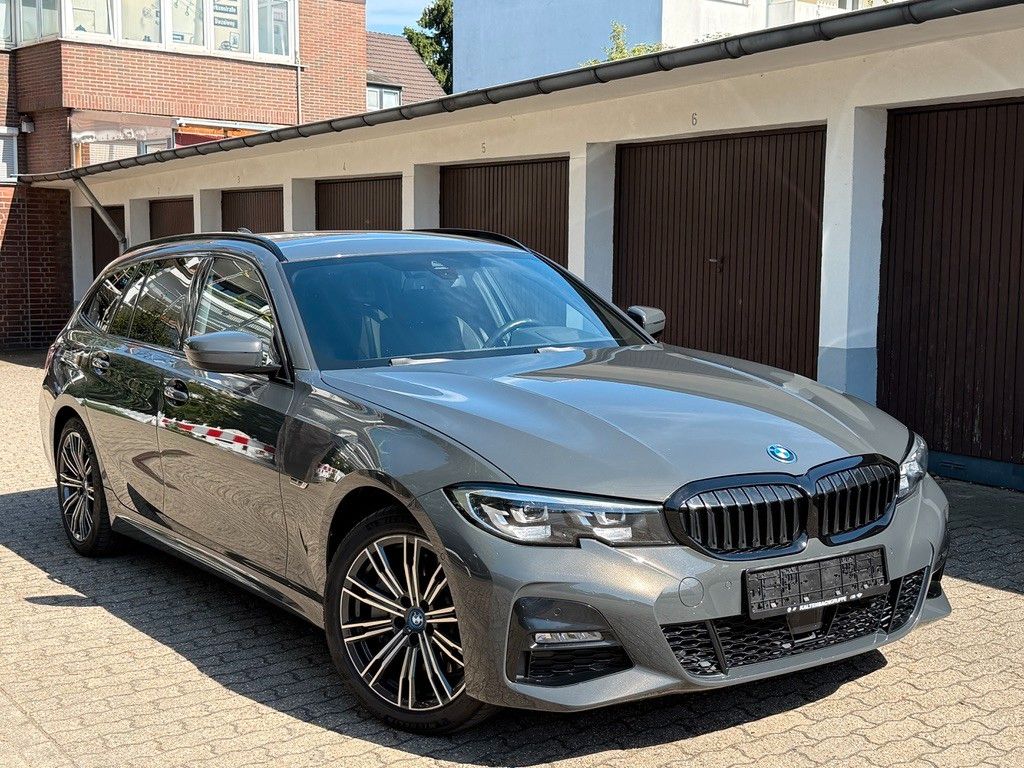 BMW 330e Touring"M Sport"BLACK/KAM./HUD/ACC/AHK/F1