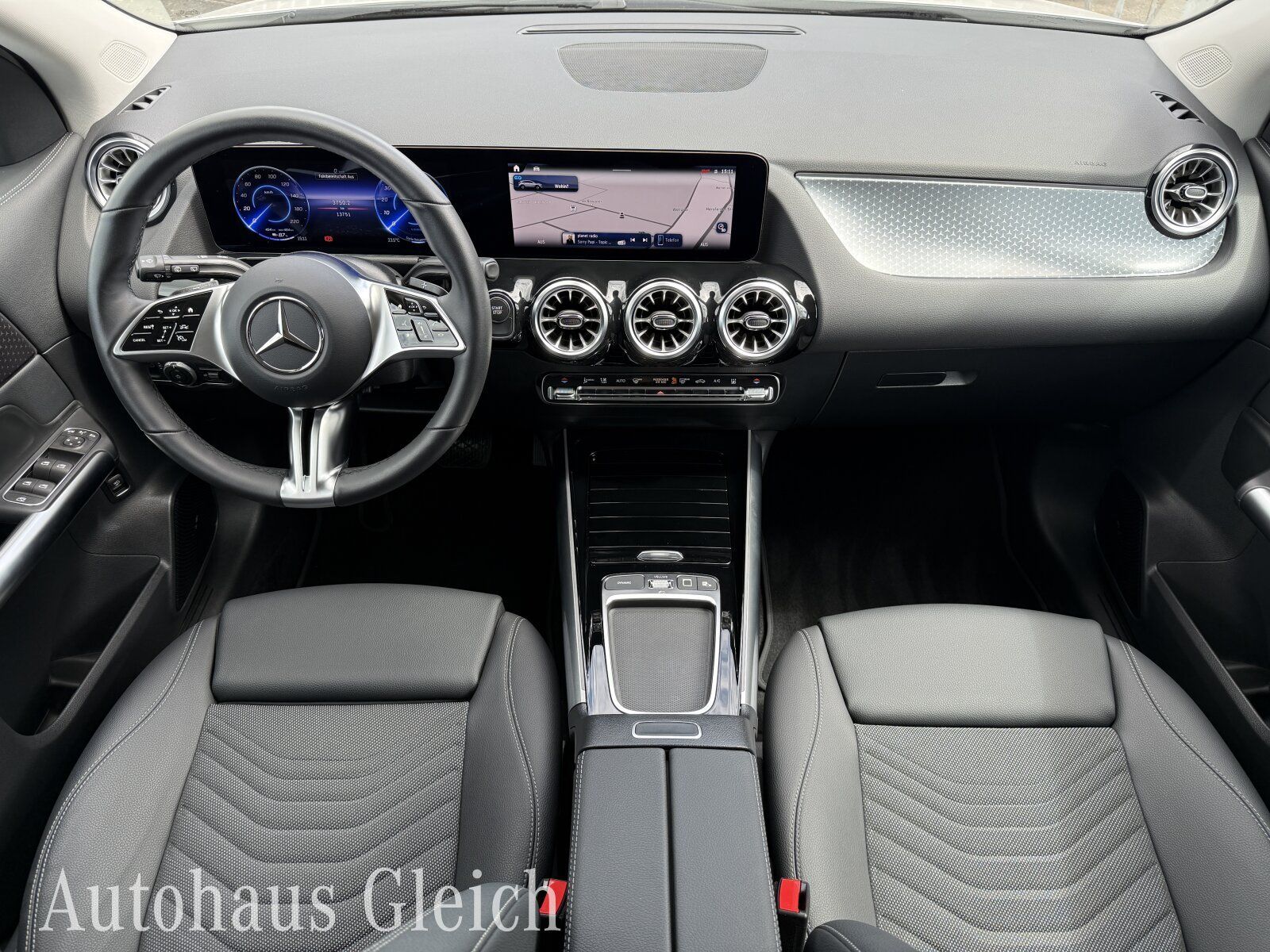 Fahrzeugabbildung Mercedes-Benz EQA 250 + Progressive Navi/Distronic/Klima/LED/B