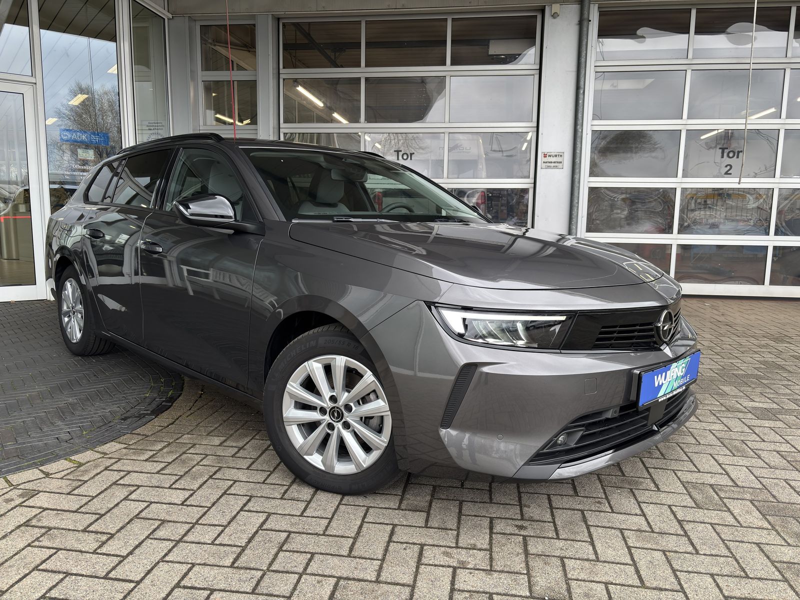Opel Astra Sports Tourer 1.2 Turbo Edition NAVI LED  imagem 3