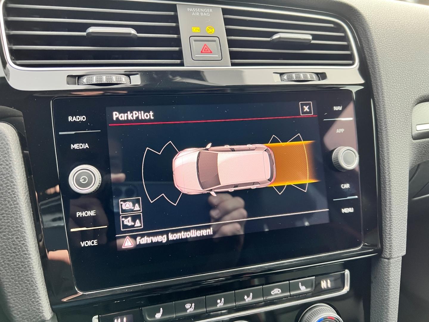 Volkswagen Golf GTI 2.0 TSI DSG LED Navi Leder Sitzheizung