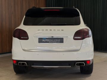 Porsche Cayenne - 7