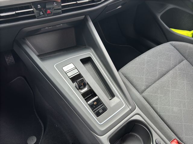 Golf VIII 1.5 eTSI Life DSG SHZ NAVI AHK ACC LED