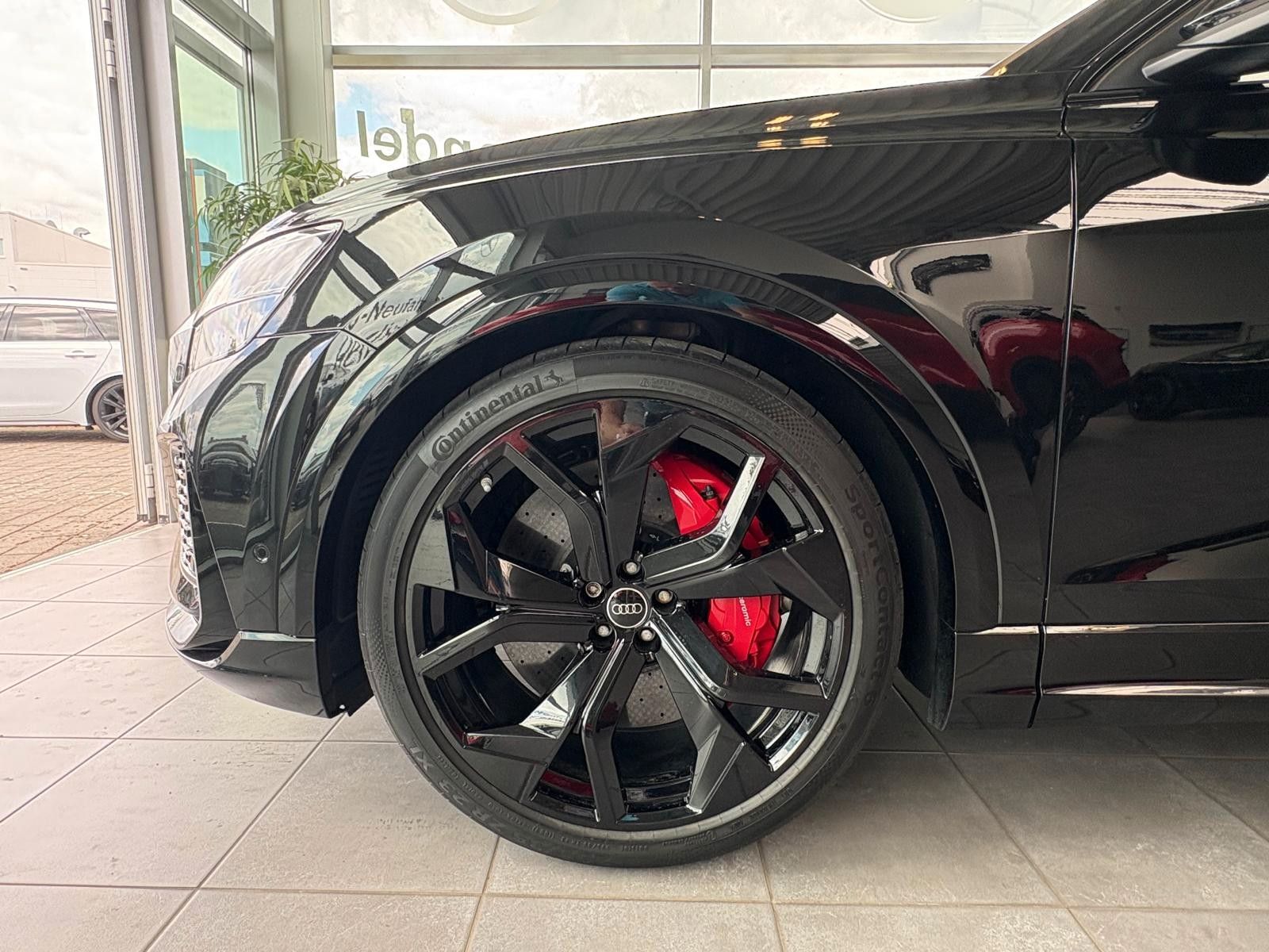 Fahrzeugabbildung Audi RSQ8 keramik*dynamik*massage*stand*23Z*akustik.