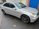 Mercedes-Benz C 240 AVANTGARDE V6 Klima Navi GHD Leder Xenon  - gebrauchte Mercedes-Benz C 240 aus dem Jahr 2003