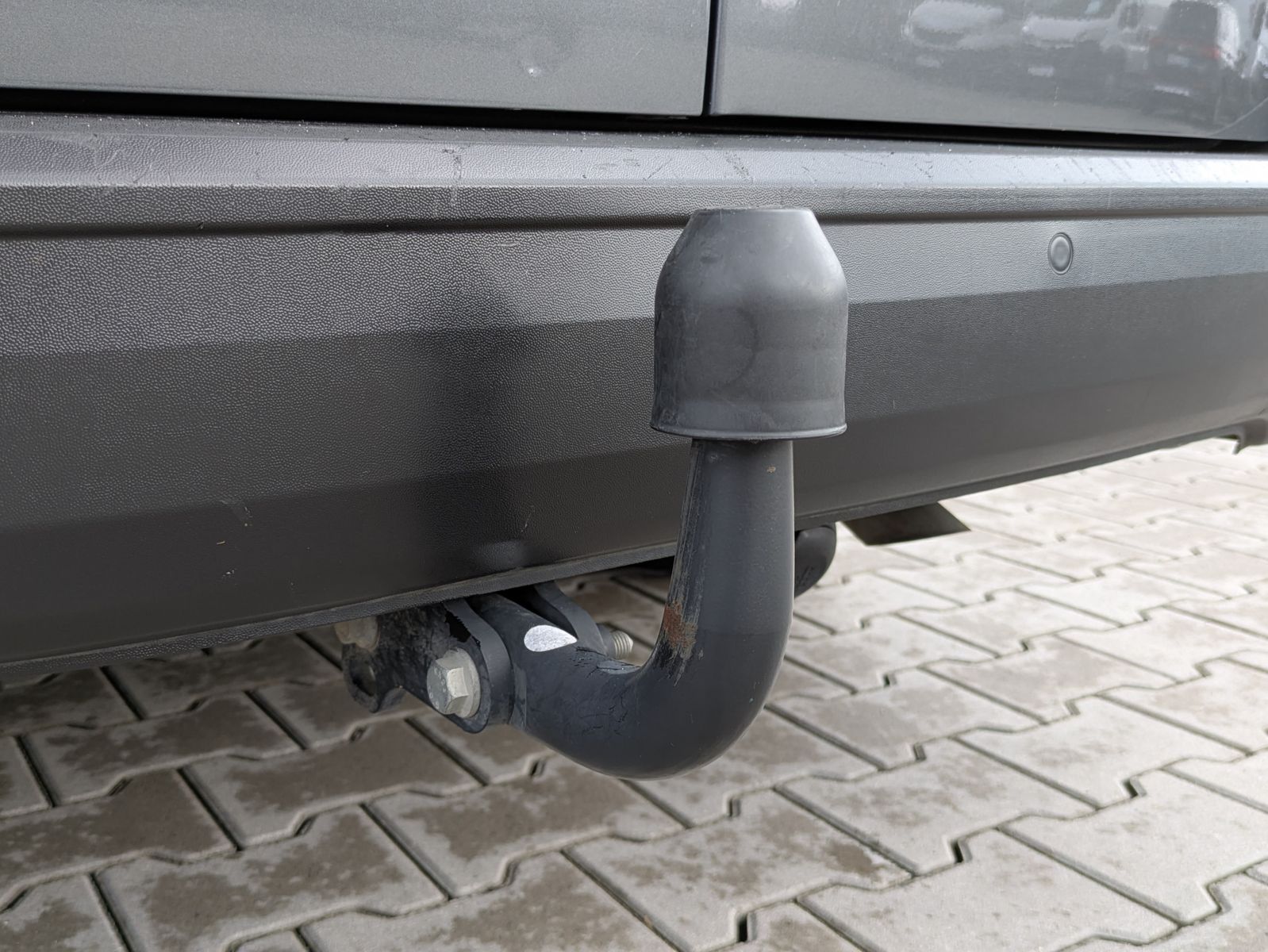 Fahrzeugabbildung Volkswagen Caddy Maxi 2.0 TDI 4M 7-SITZER*AHK*APP*KAMERA