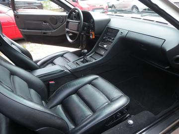 1990 Porsche 928 缩略图 12