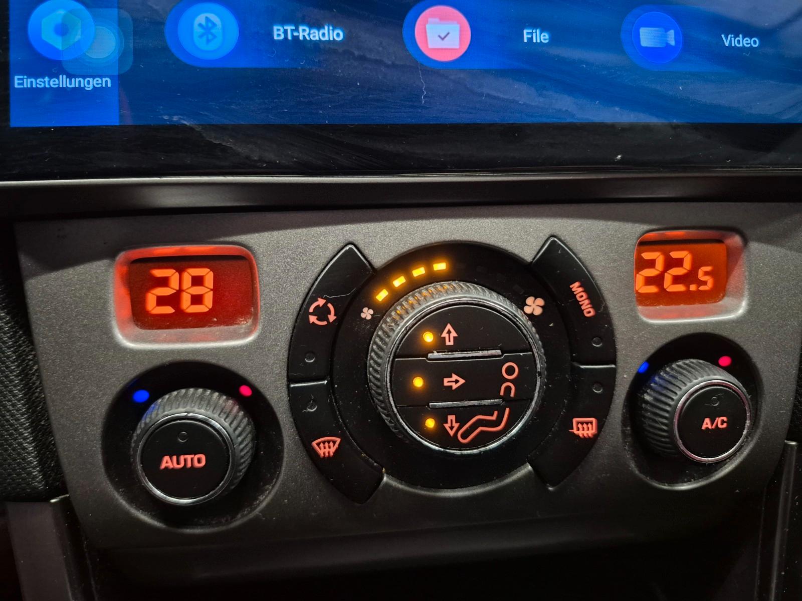 Peugeot 308 2010 — photo 8
