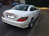 Mercedes-Benz SLK 250 BlueEFFICIENCY Liebhaberfahrzeug Garage - weiße Mercedes-Benz SLK-Klasse