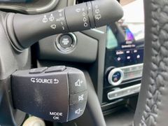 Fahrzeugabbildung Renault Megane TCe TECHNO AAC SHZ KAMERA ALU GRA NAVI